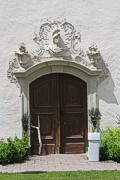 Portal im Hof